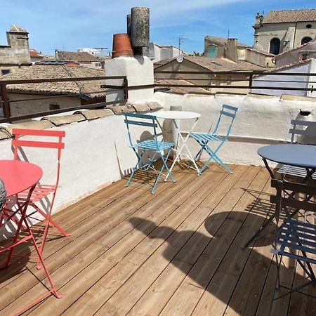 Ferienwohnung La Tour 3: Appart Au Coeur De La Petite Venise LʼIsle-sur-la-Sorgue Exterior foto