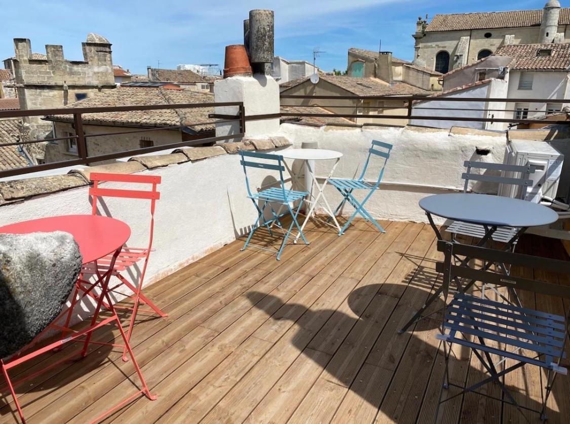 Ferienwohnung La Tour 3: Appart Au Coeur De La Petite Venise LʼIsle-sur-la-Sorgue Exterior foto